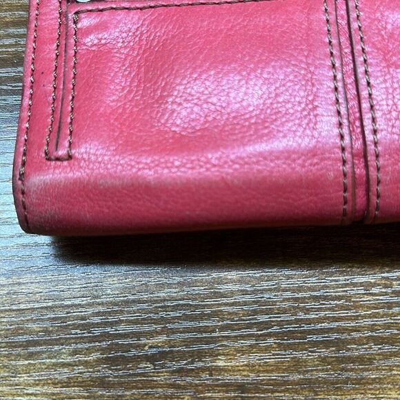 Fossil Pink Red Cow Hide Leather Bifold Wallet Snap Closure - Picture 10 of 13